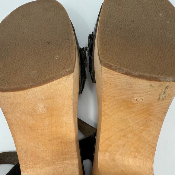 Swedish Hasbeens Size 39 (US 9) Fringe Black Leather Clog Sandal Heels Wood Shoe - Picture 13 of 16